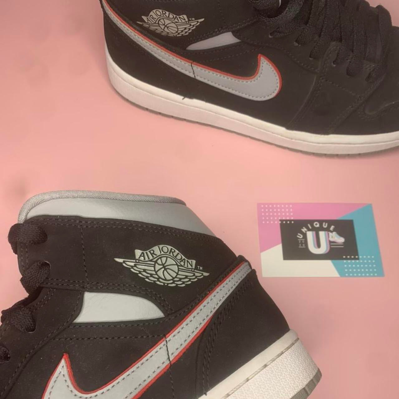 Nike Air Jordan 1 Retro High Grey Black Red