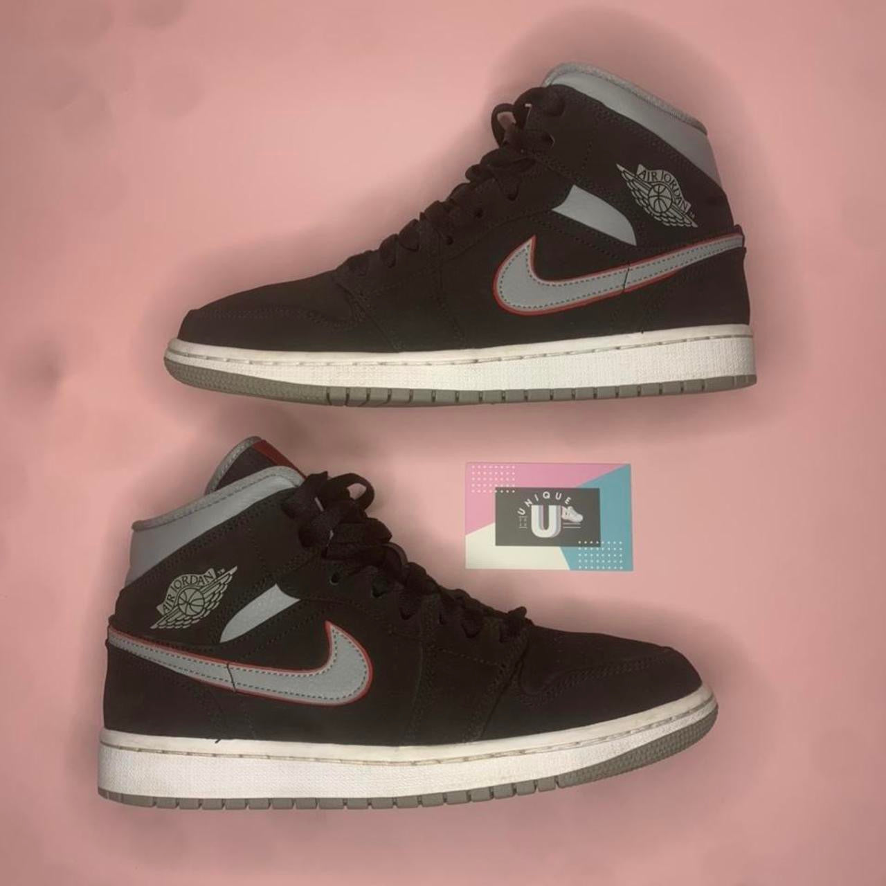 Nike Air Jordan 1 Retro High Grey Black Red