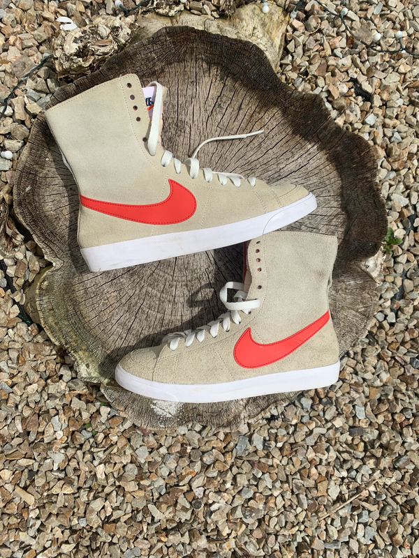 Nike Blazer High - Retro Style - Cream Red
