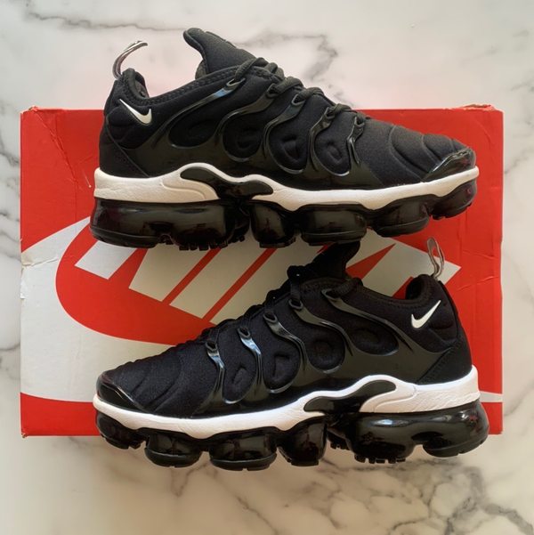 Nike Air Vapormax Plus TN Black White