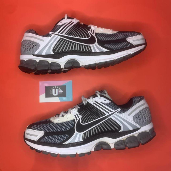Nike Zoom Vomero 5 SP Wolf Grey Black White