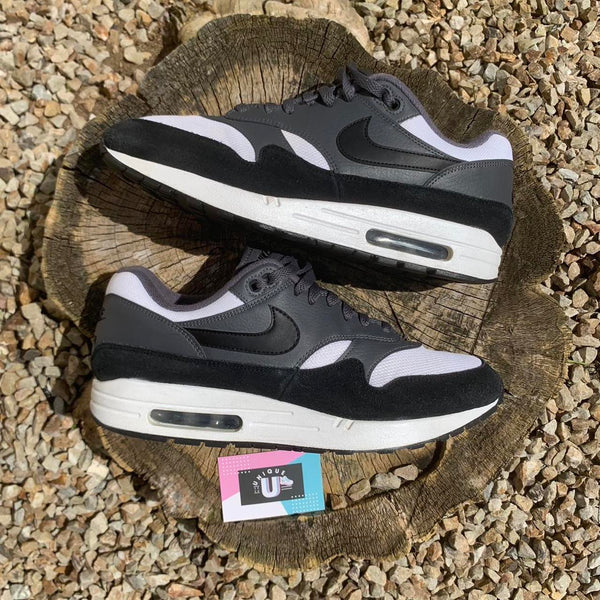 Nike Air Max 1 Essential Classic Premium