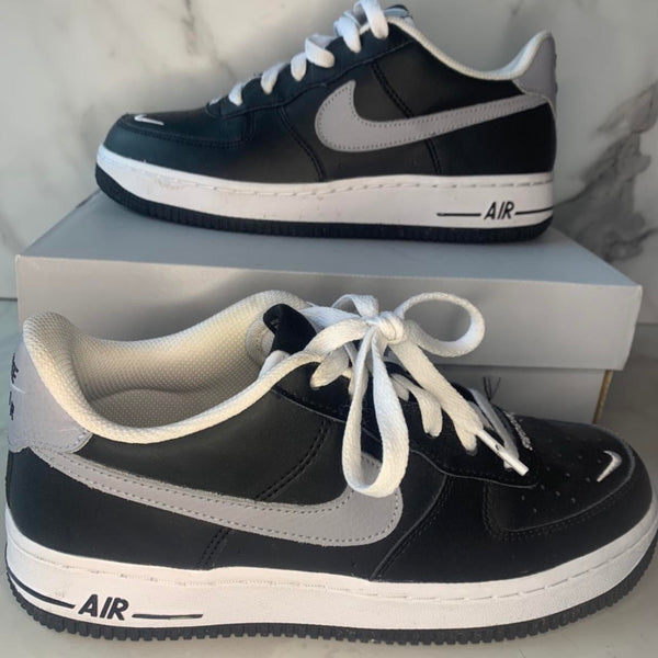 Nike Air Force 1 Low Navy Colorway