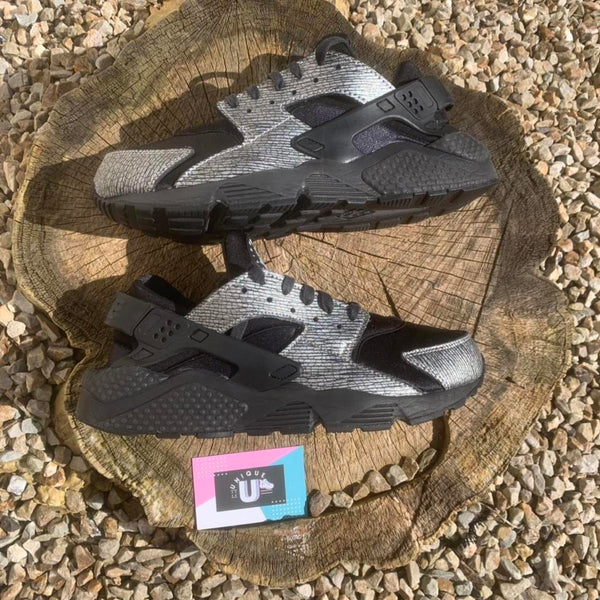 Nike Air Huarache Antracite Black Reptile Silver ACG