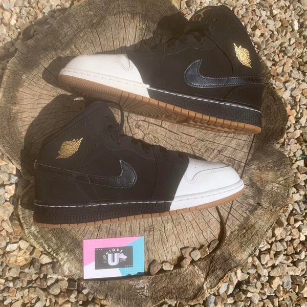 Nike Air Jordan 1 Premium Mid White Black Suede Gum