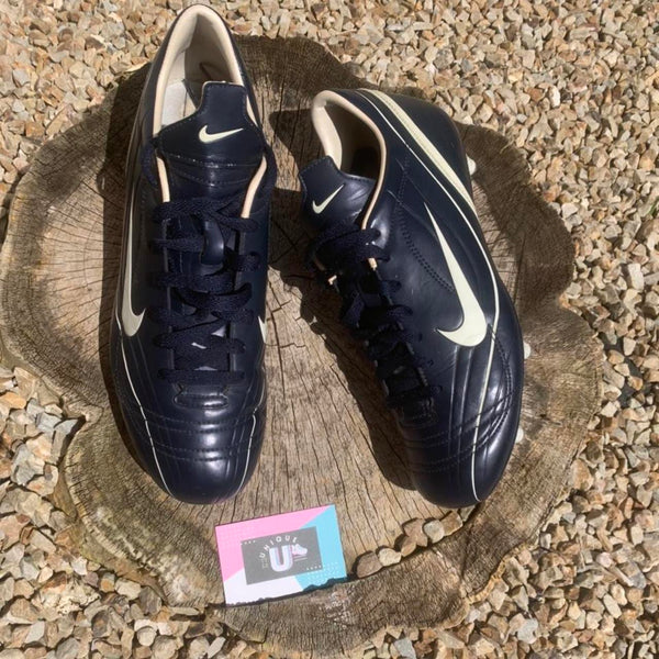 Nike Vintage Navy Leather Cream Boots Metal Studs