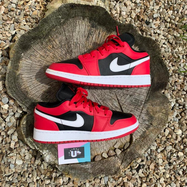 Nike Air Jordan 1 Low Bred Black Red White