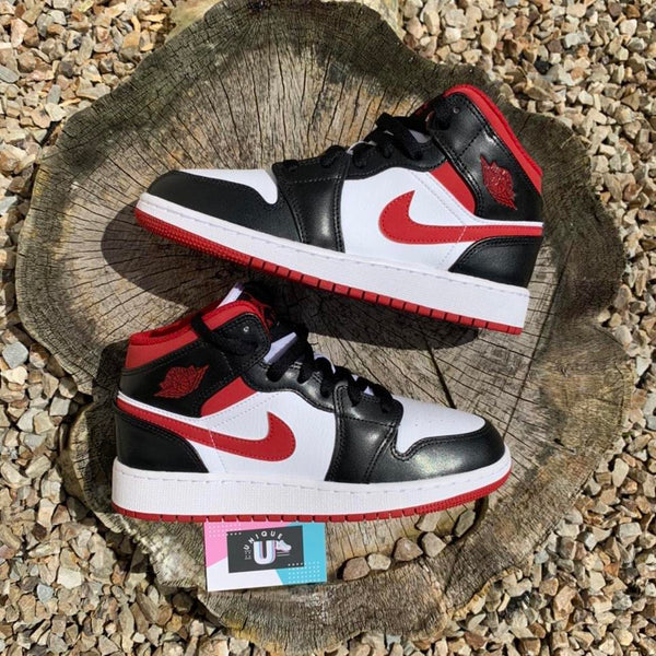 Nike Air Jordan 1 Mid Bred Black Red White