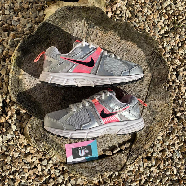Nike Retro Wolf Grey Silver Hot Pink