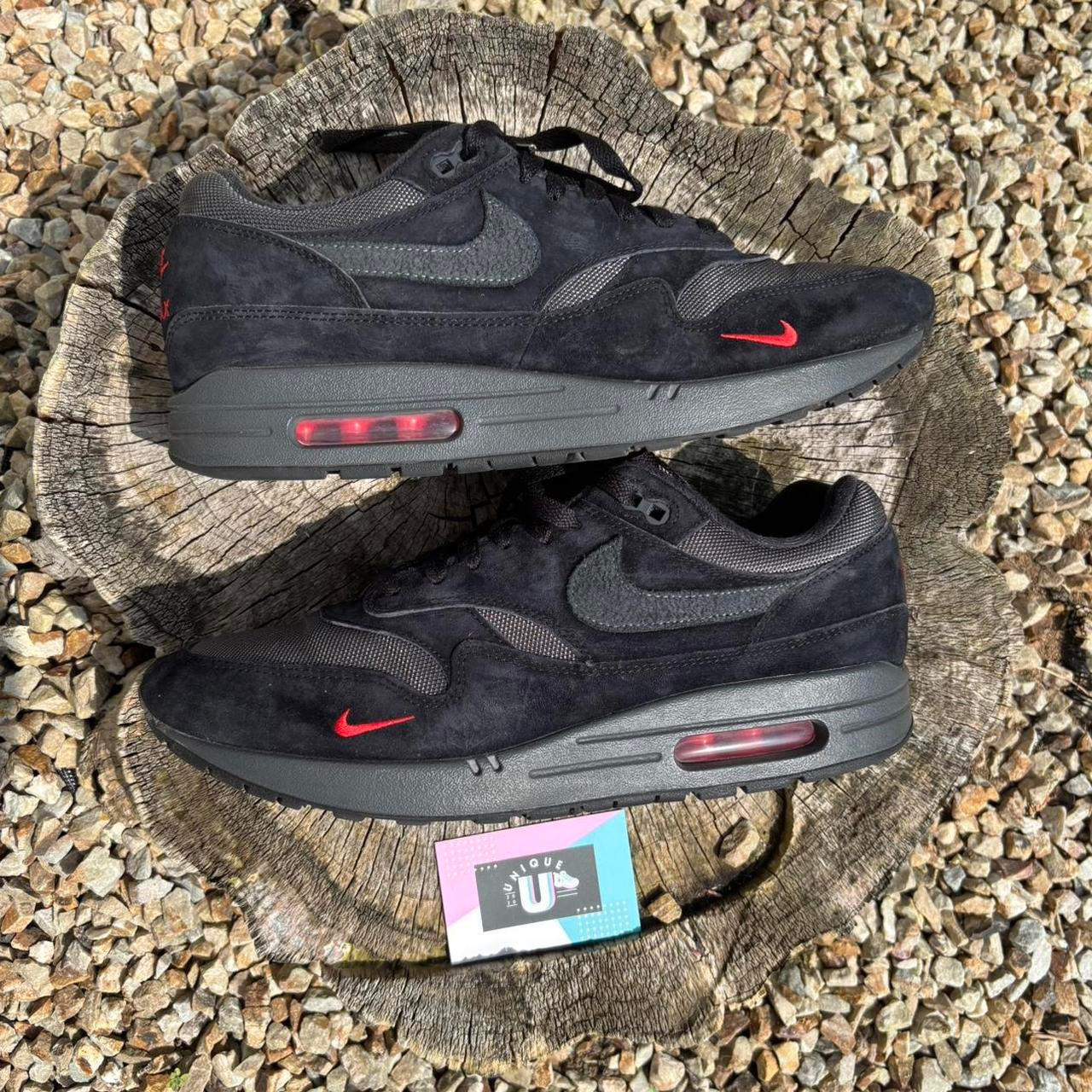 nike air max 1 black mini swoosh